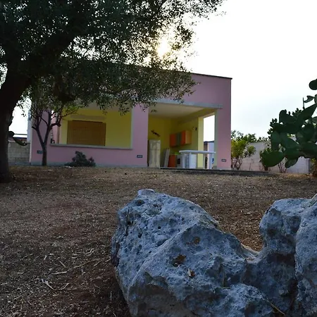 Сasa de vacaciones Casa Vacanze Celeste Castro (Lecce)